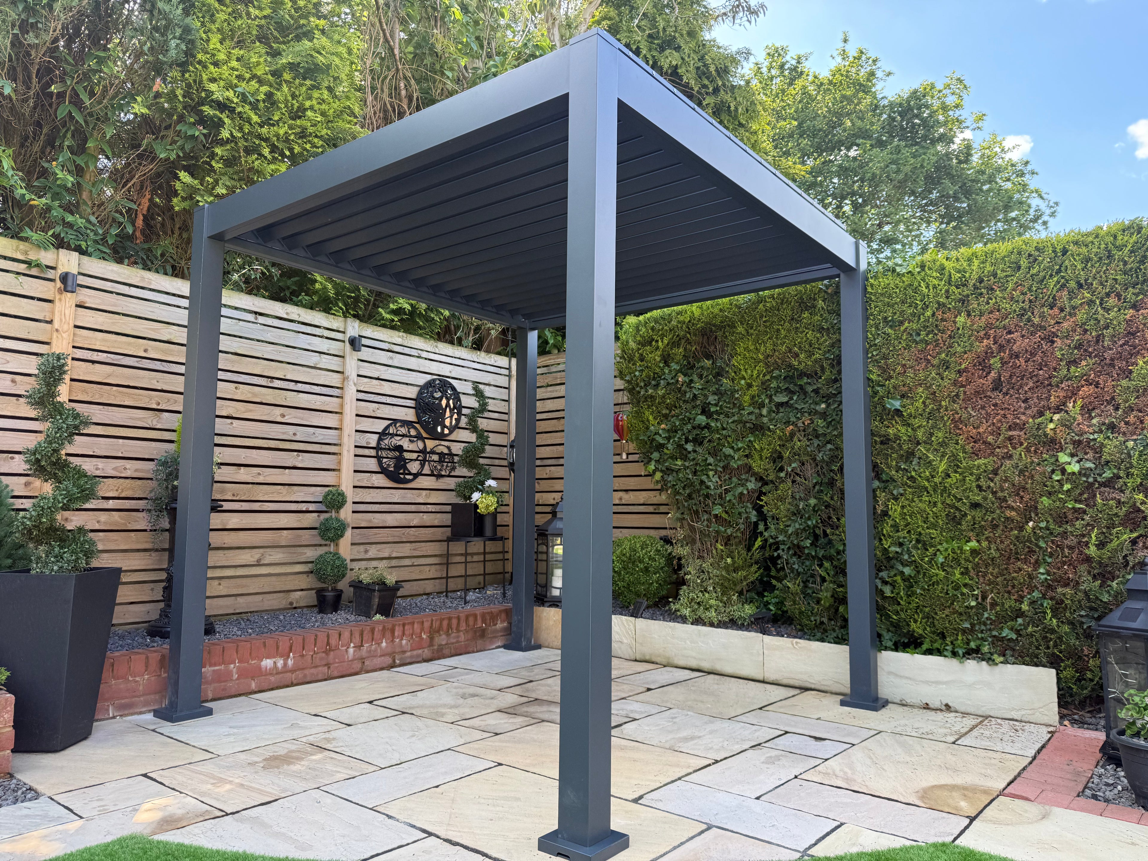 Metal Pergola 2.5m x 2.5m
