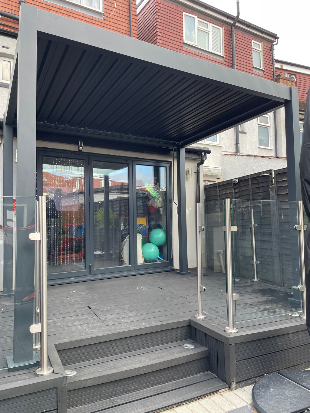 Metal Pergola 2.5m x 3m 