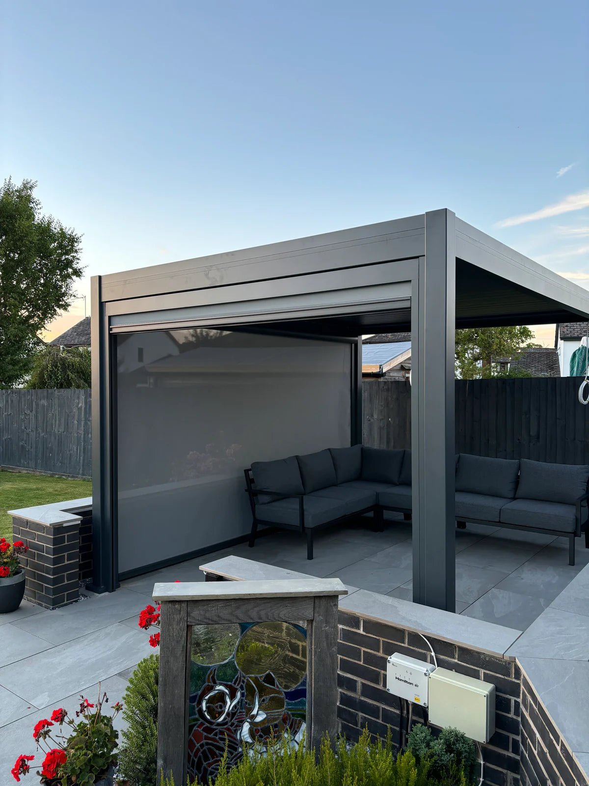 PergoLIFE - Lykke Aluminium Pergola 2.5m x 2.5m Anthracite Grey - Pergola