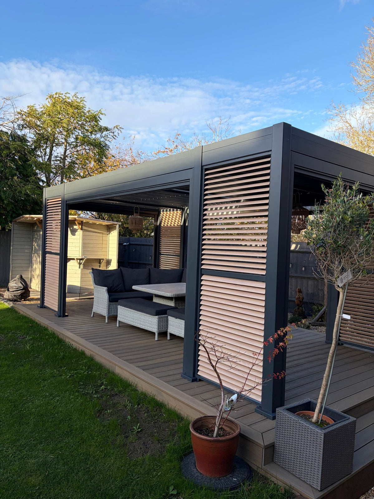 PergoLIFE - Lykke Aluminium Pergola 3m x 6m 8 Leg Anthracite Grey - Pergola